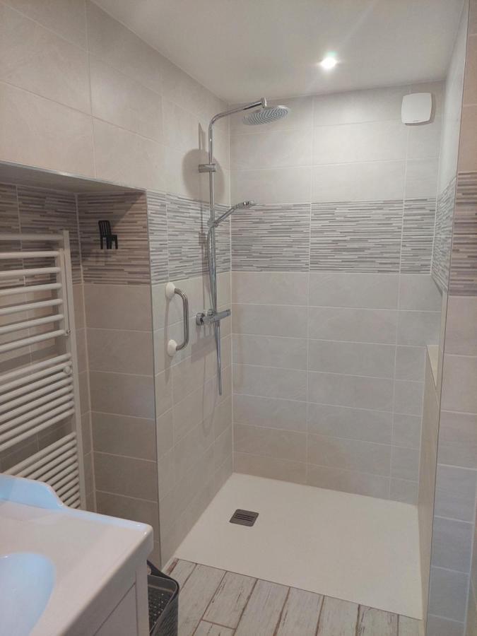 Les Hirondelles Apartment Laquenexy Luaran gambar